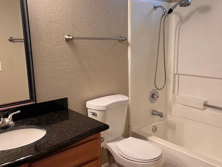 3905 Dale Rd #B — Photo 18