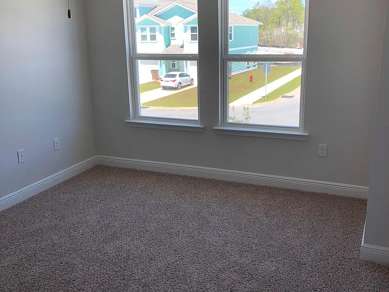 7466 Shadow Lake Dr — Photo 8