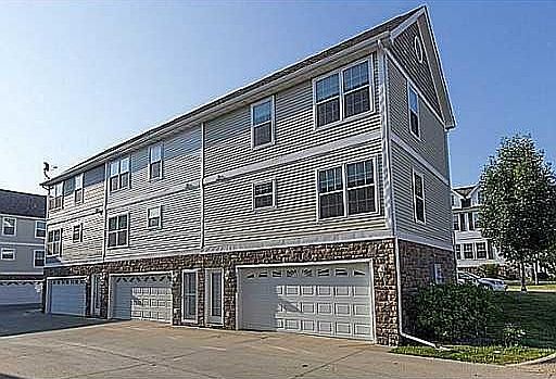 2nd image of 15205 Alpine Dr #15205