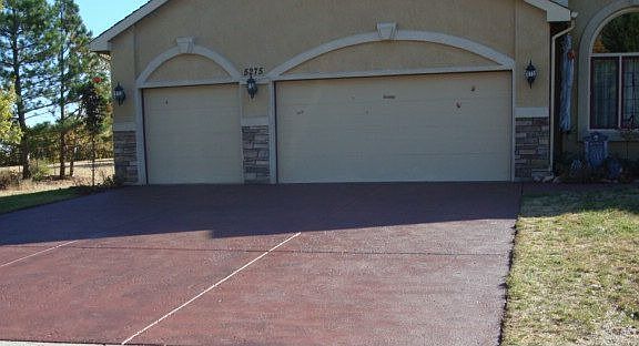 DRIVE an Walkway to Front door