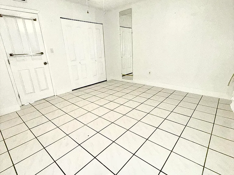 4050 NW 135th St #22-1 — Photo 8