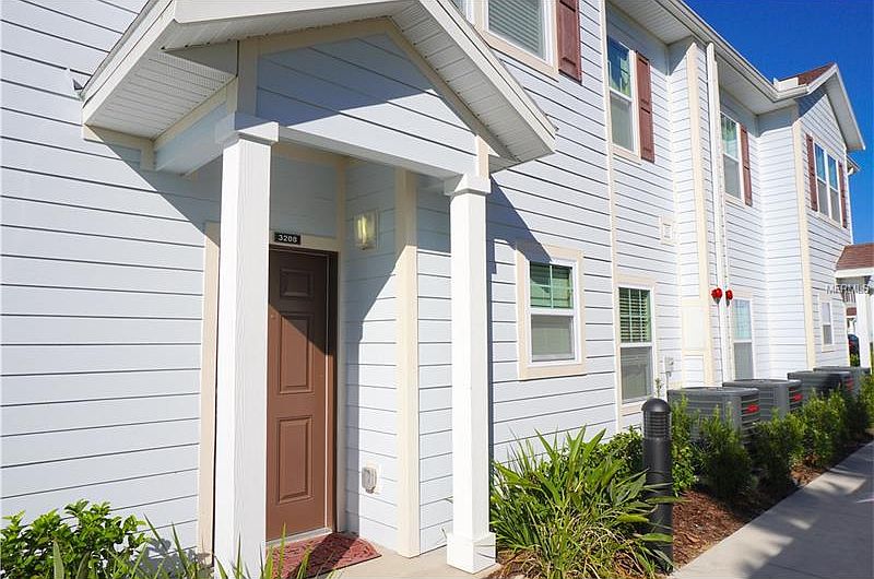 1st image of 3208 Oyster Ave