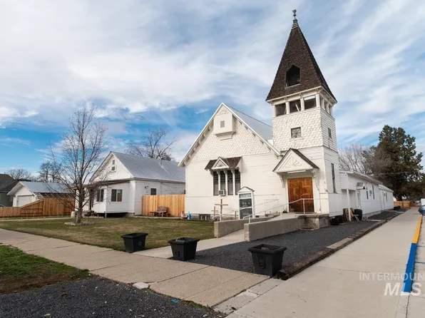 736 E Main St, Weiser, ID 83672