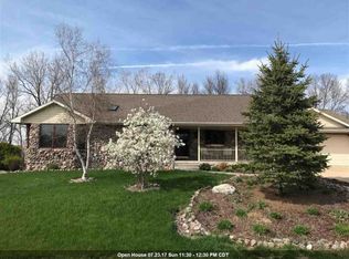 3901 Sandpiper Way, Green Bay, WI 54311