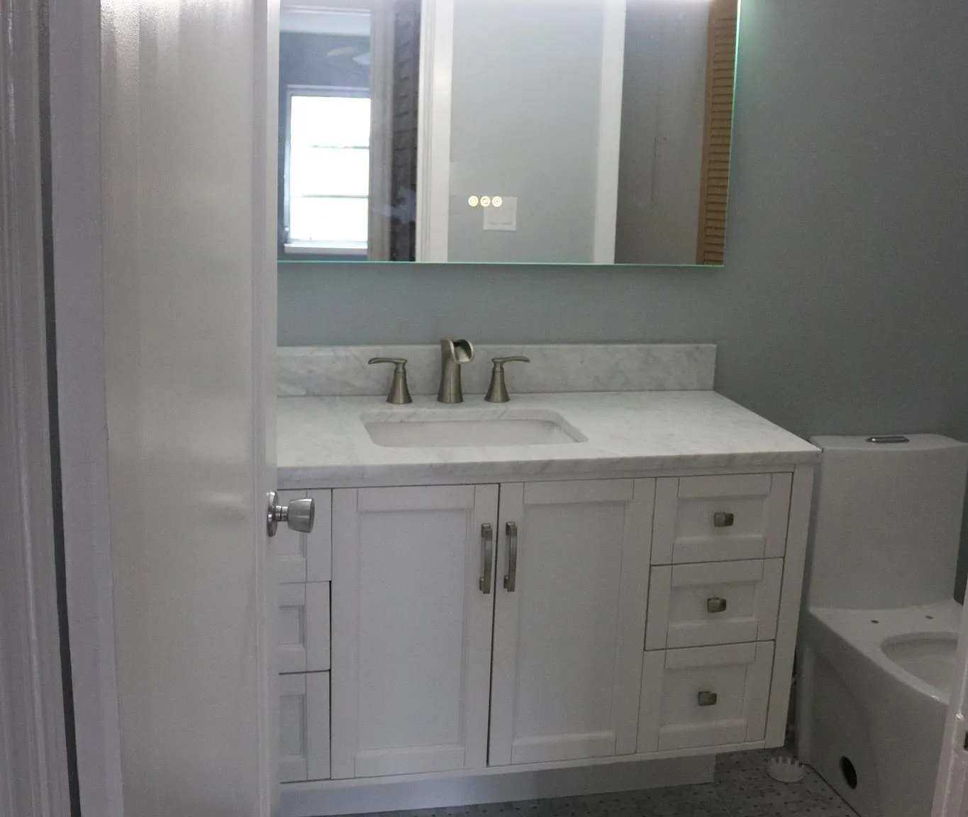 3 bed, 850 sqft, $1,540 — Photo 3