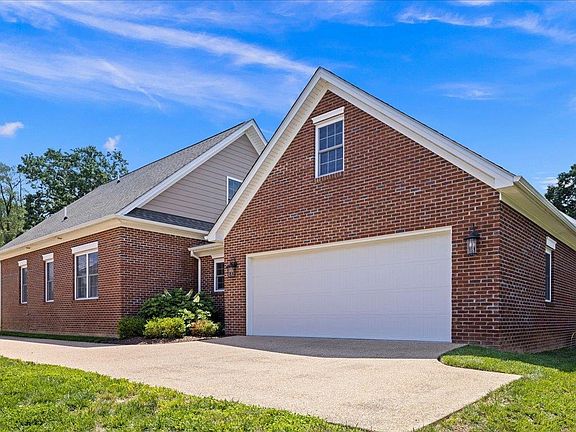 4th image of 2358 Alston Cir