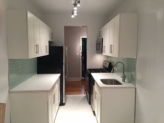 3rd image of 11809 83rd Ave APT 2F