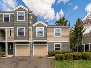 98 Bonney Ct, Bridgewater, NJ 08807