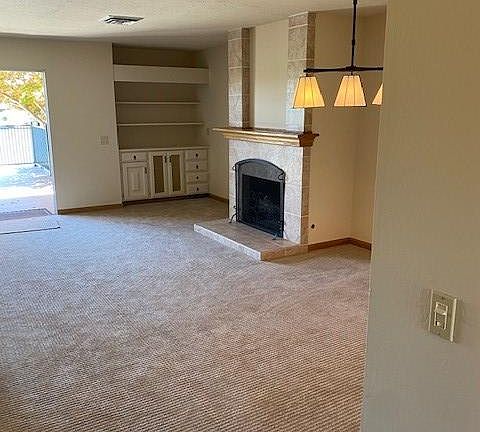 2nd image of 951 Marina Dr