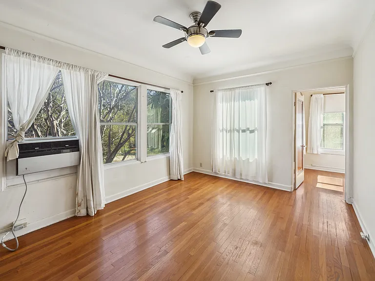 326 E Mistletoe Ave #2 — Photo 20