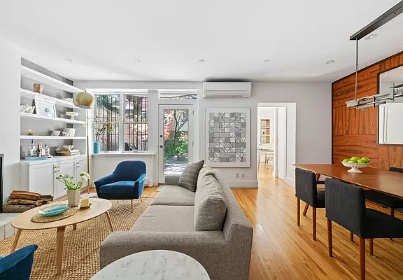 2nd image of 36 W 88th St APT G