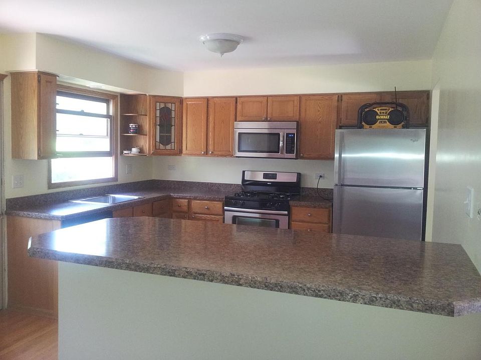 2nd image of 8419 Dorr Rd