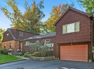 43 Stony Run, New Rochelle, NY 10804