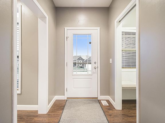 2nd image of 2609 Saint Charles Ave