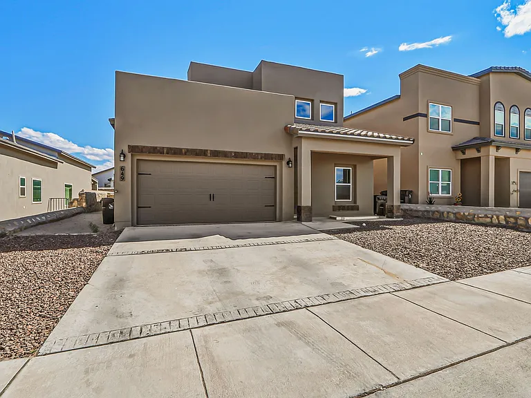 649 La Entrada Cir — Photo 3