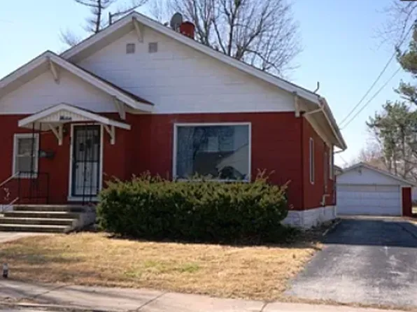 809 S McCanse St, Mount Vernon, MO 65712