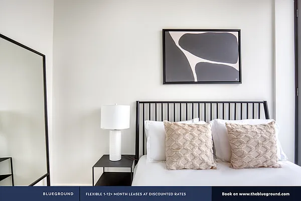 Rented by The Blueground | media 41