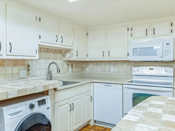 8255 N Oracle Rd APT 105, Tucson, AZ 85704