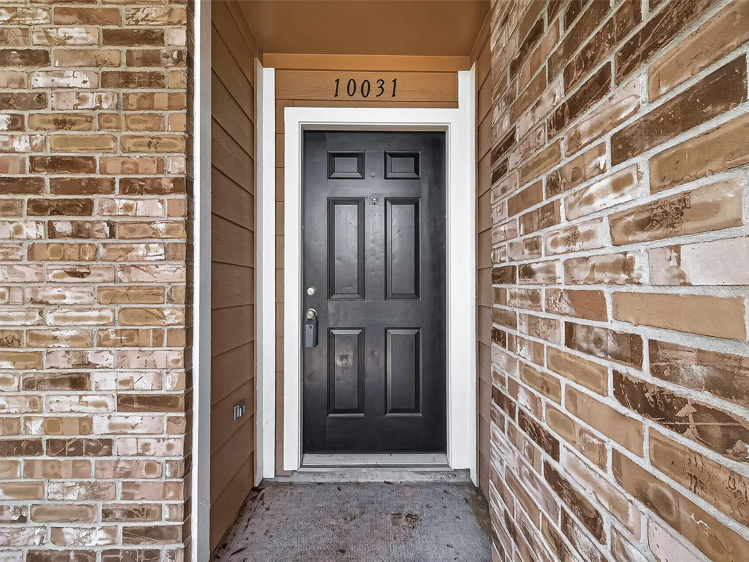 4 bed, 2.5 bath, 2672 sqft, $2,150 — Photo 4