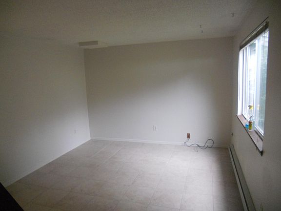 3rd image of 1905 Ann St NE #1905