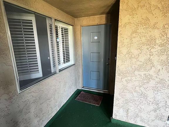 2nd image of 213-620 W Huntington Dr #213