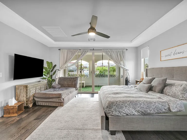 233 Castellari Dr — Photo 76