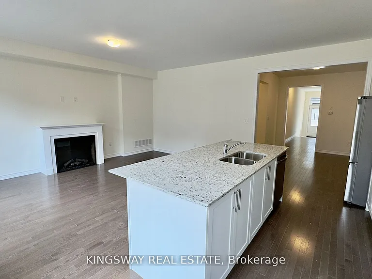 16 Blick Cres — Photo 10
