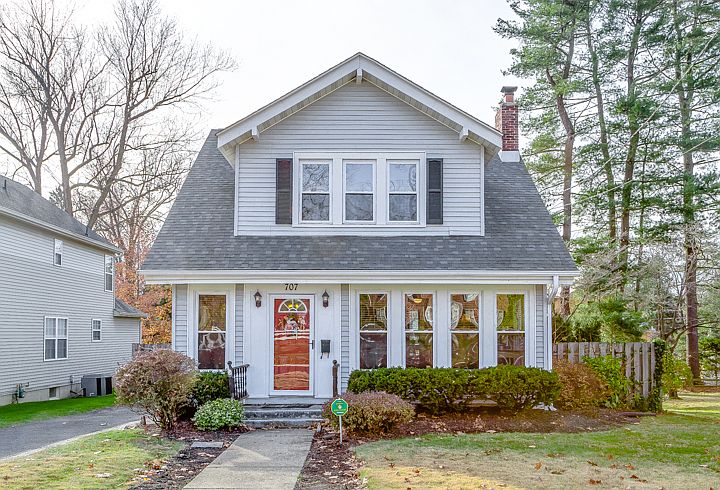 707 Jefferson Av Cherry Hill