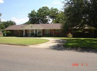 1109 27th St, Hondo, TX 78861