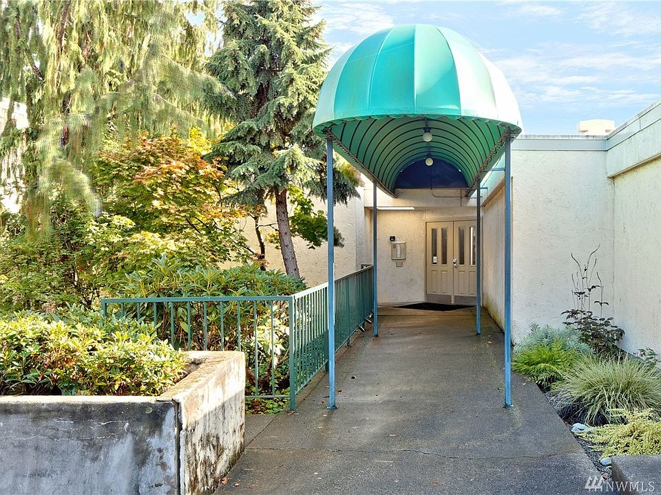 1st image of 15209 Sunwood Blvd APT B25