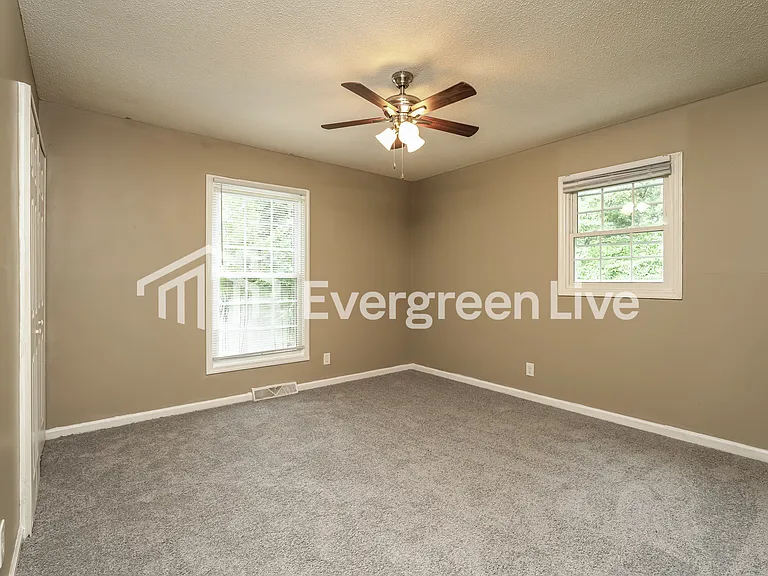 3771 Spaulding Dr — Photo 13