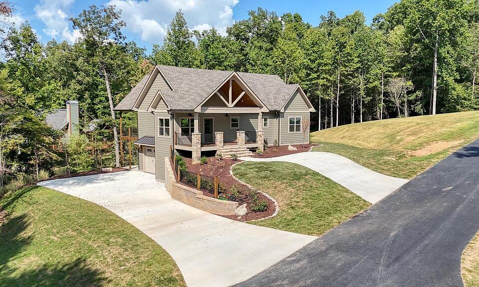 1st image of 2079 Almont Rd