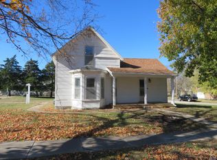 200 2nd St, Winchester, KS 66097
