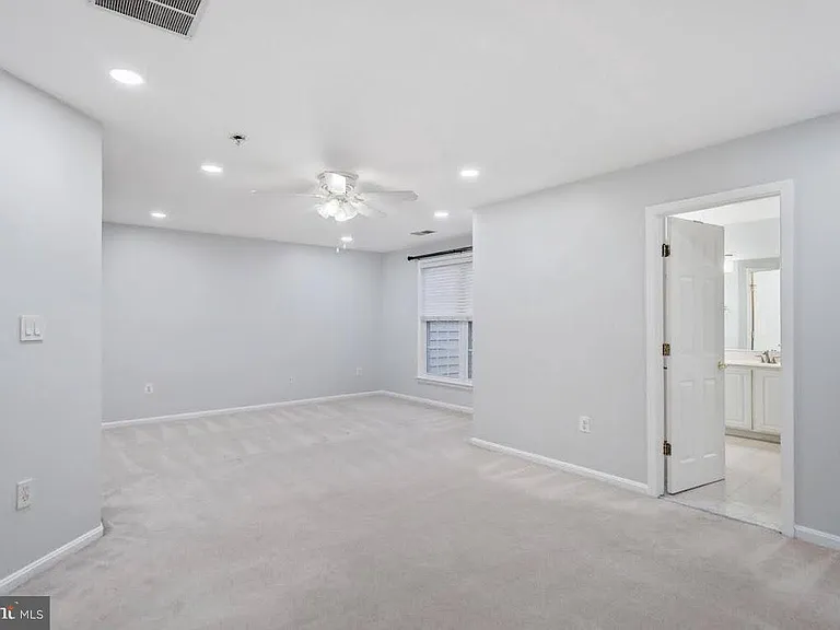 8648 Royal Worcester Ln — Photo 31