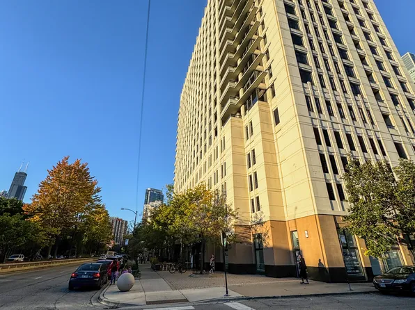 1255 S State St Unit 1304, Chicago, IL 60605