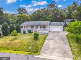 81 Black Oak Dr, Maurertown, VA 22644