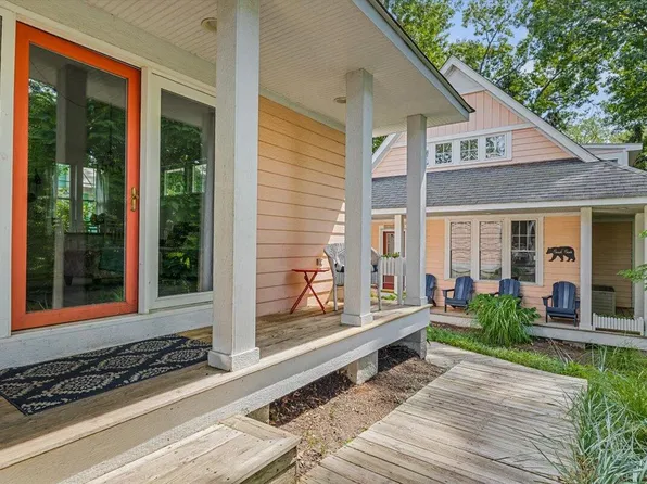 307 Childers Ln, Michigan City, IN 46360