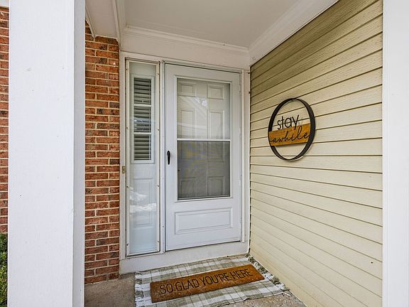 2nd image of 250 Country Club Dr Unit 250