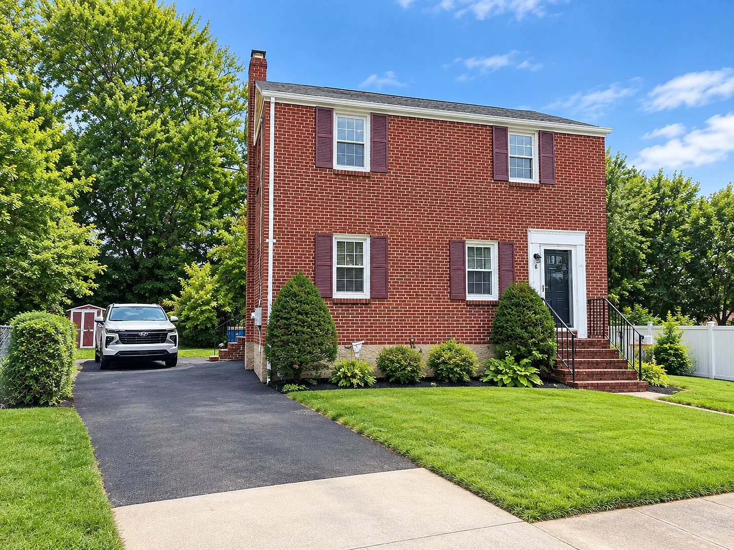4 bed, 3.5 bath, 2693 sqft, $2,799 — Photo 2