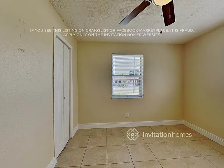 4888 Prince Dr — Photo 13