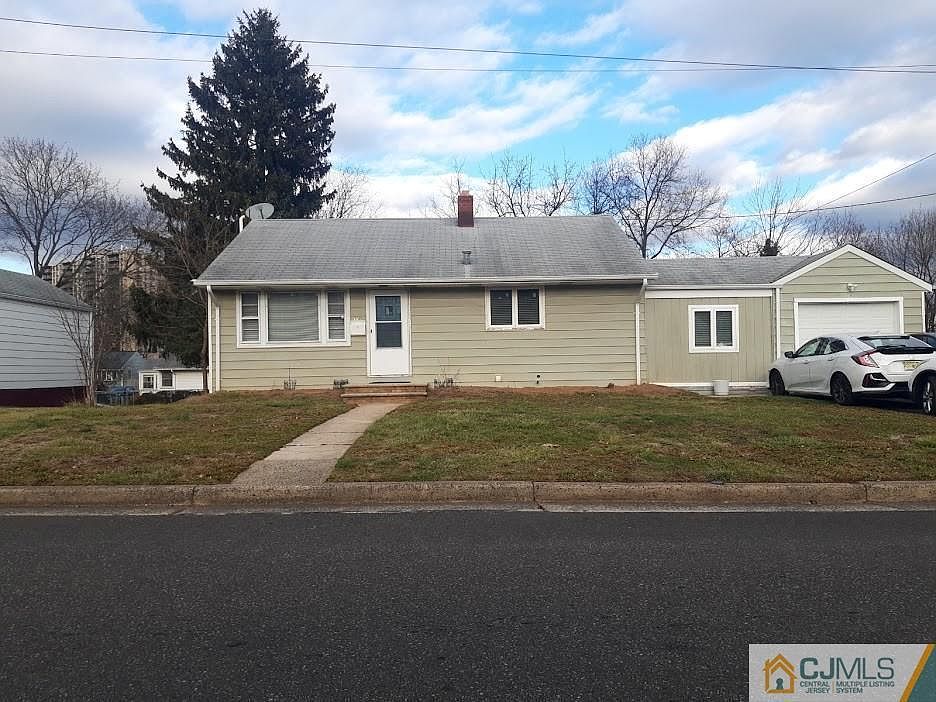 1st image of 113 Dayton Ave