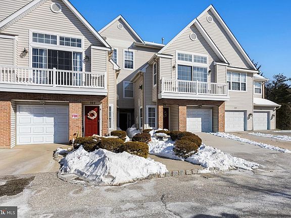 4th image of 324 Tuvira Ln