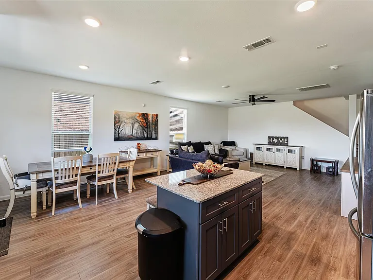 21103 Sherrell Bay Dr — Photo 13