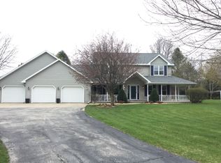 779 Stonewood Ln, Hobart, WI 54155