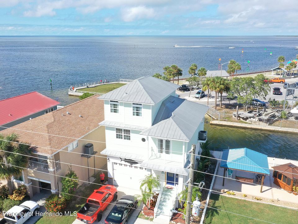 1st image of 6241 Lonnie Lee Ln