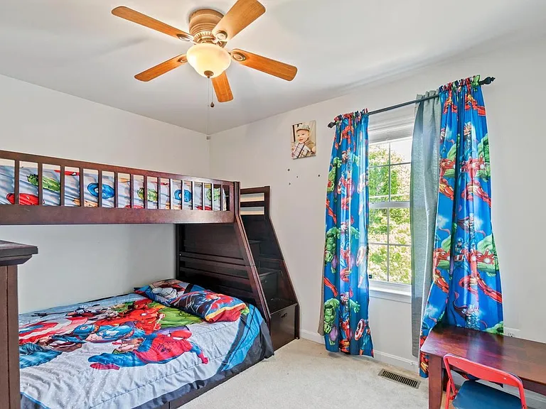 80 Sanctuary Ln — Photo 17