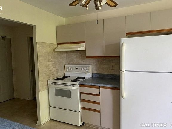 2nd image of 65 Highland Cres #306