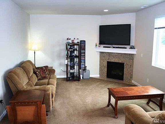 4th image of 1907 197th Street Ct E