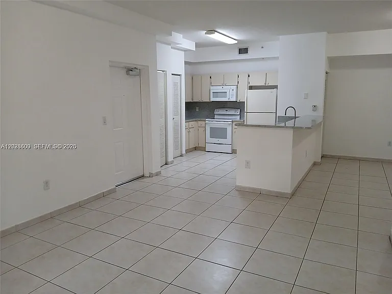 7230 NW 114th Ave #103 — Photo 8