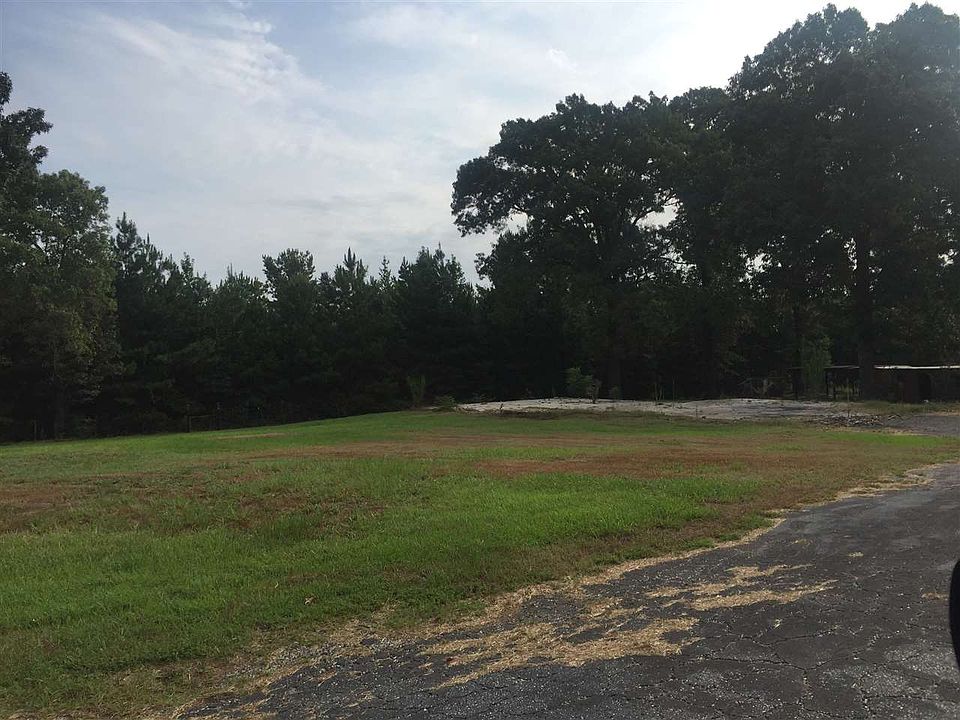 2nd image of 321 W Lomax Dr